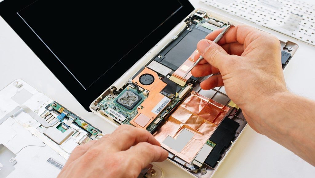 Apple MacBook Pro Board Repair